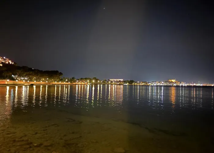 Wake Up By The Sea In Your Cozy Corner 德尼亚