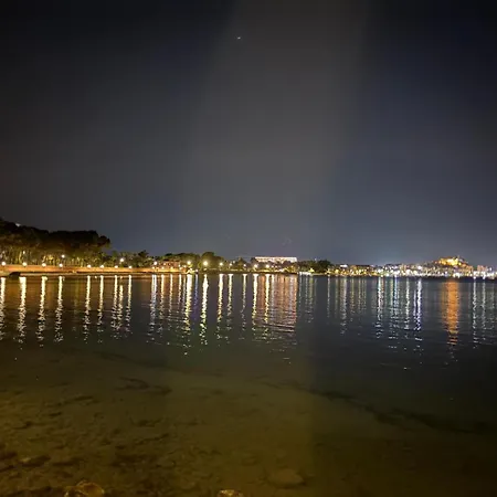 Wake Up By The Sea In Your Cozy Corner Denia